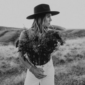 Meet your Posher, Joclyn